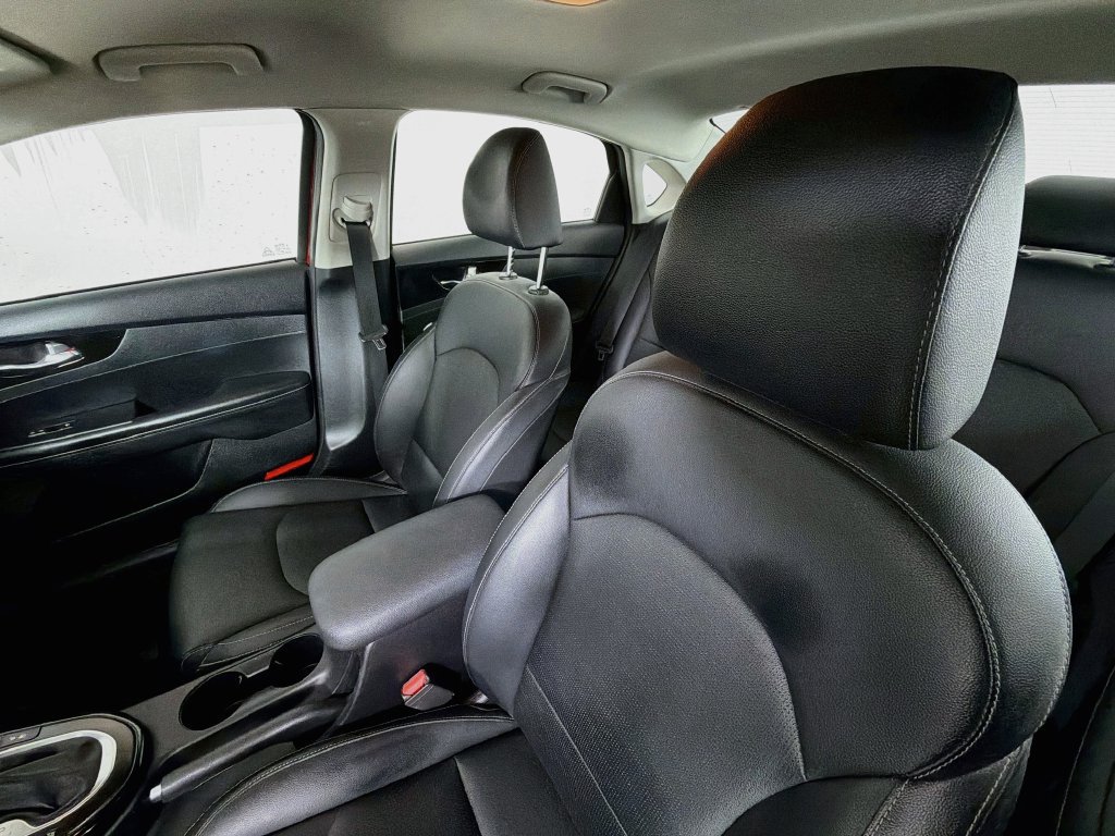Used 2019 Kia Forte EX FWD image 19