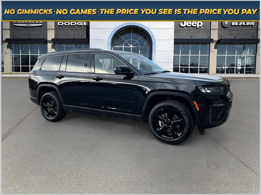 New 2026 Jeep Grand Cherokee L Limited w/ Limited Altitude Package AWD/4WD image 1