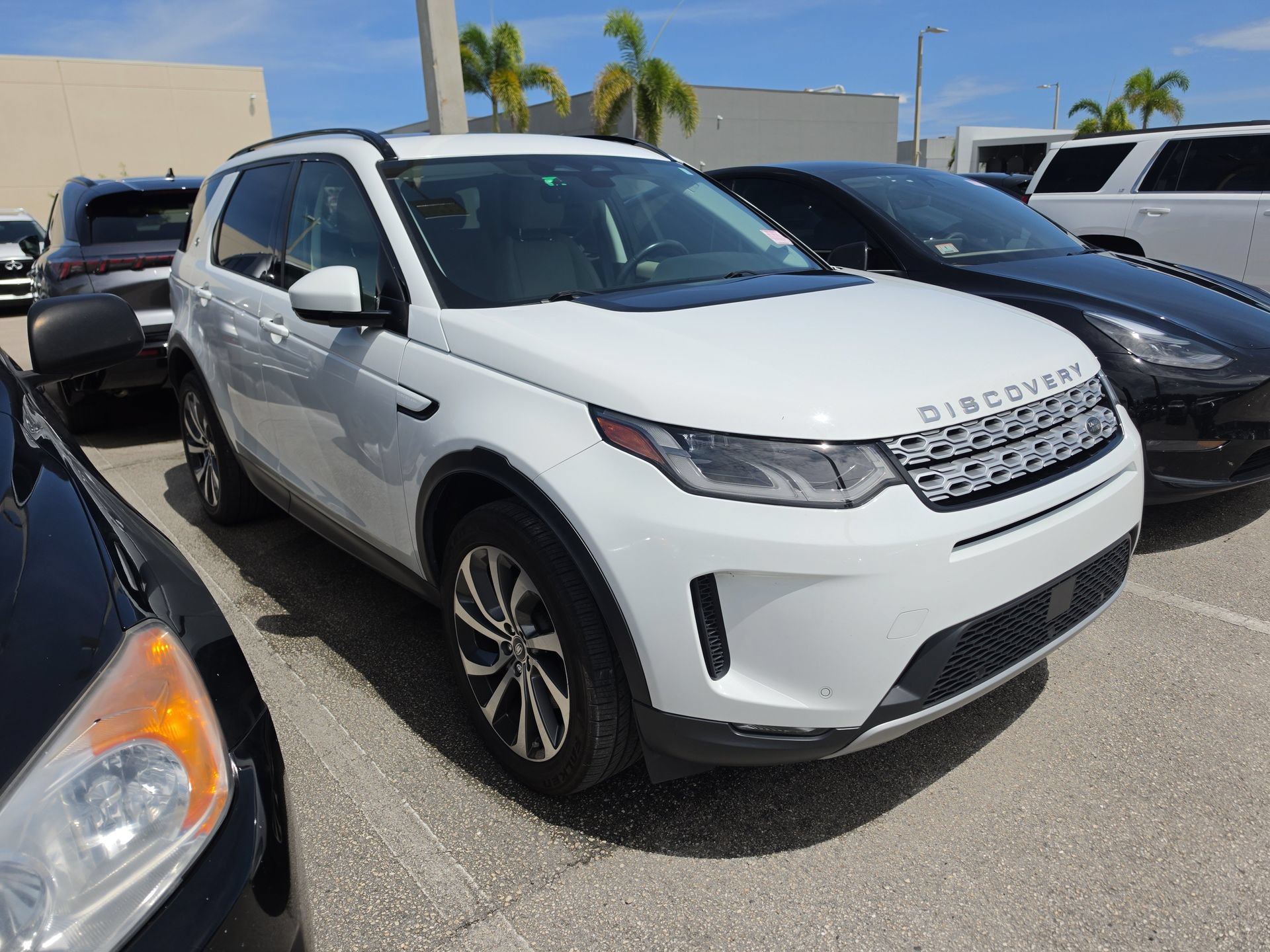 Used 2022 Land Rover Discovery Sport SE AWD/4WD image 1