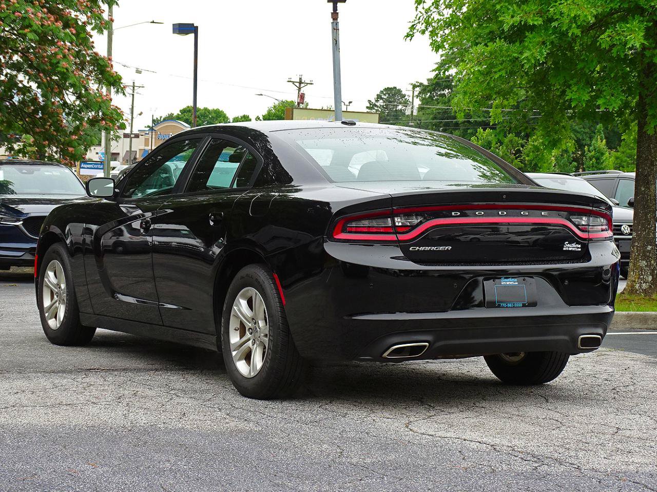 Used 2022 Dodge Charger SXT RWD image 14