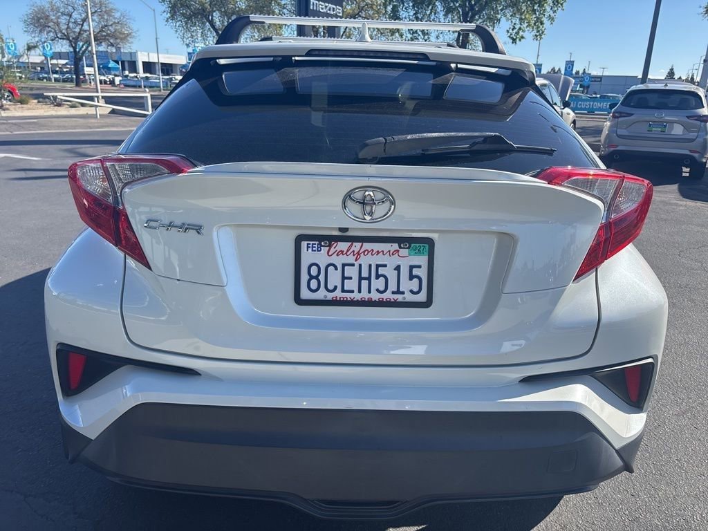 Used 2018 Toyota C-HR XLE image 6