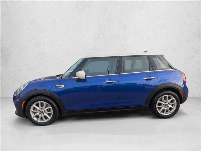 Used 2021 MINI Cooper 4-Door Hardtop w/ 6.5" Touchscreen Package image 9