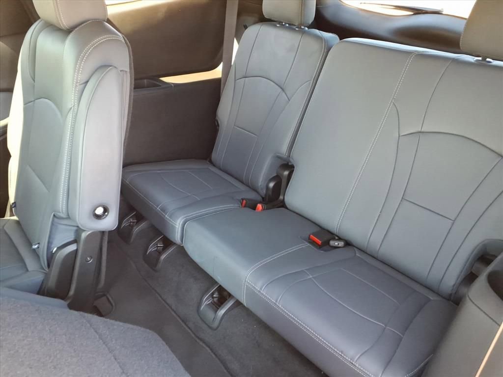Used 2024 Buick Enclave Premium image 15