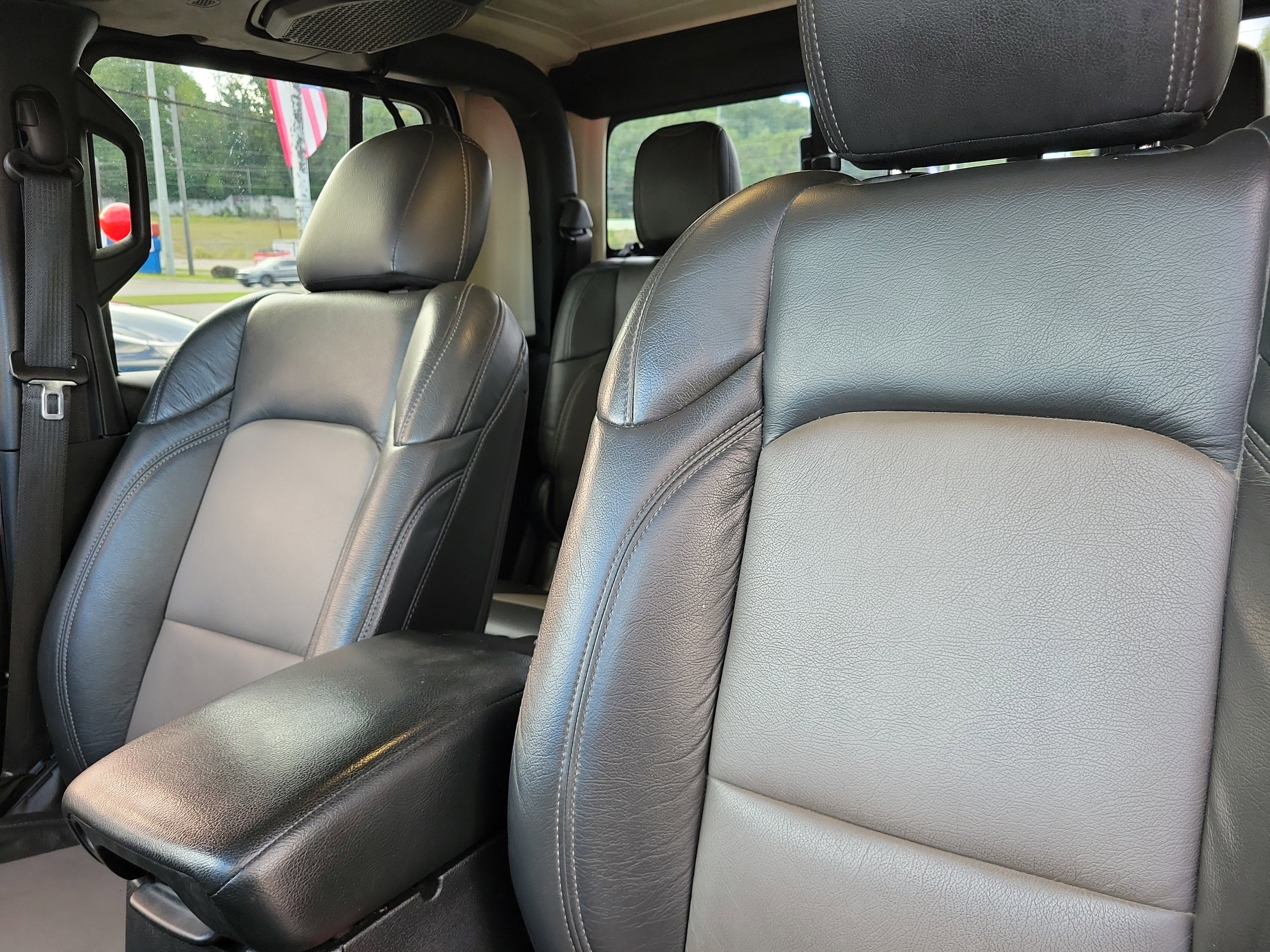 Used 2020 Jeep Gladiator Sport w/ Quick Order Package 24S image 15