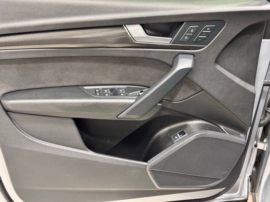 Used 2022 Audi SQ5 Premium image 18