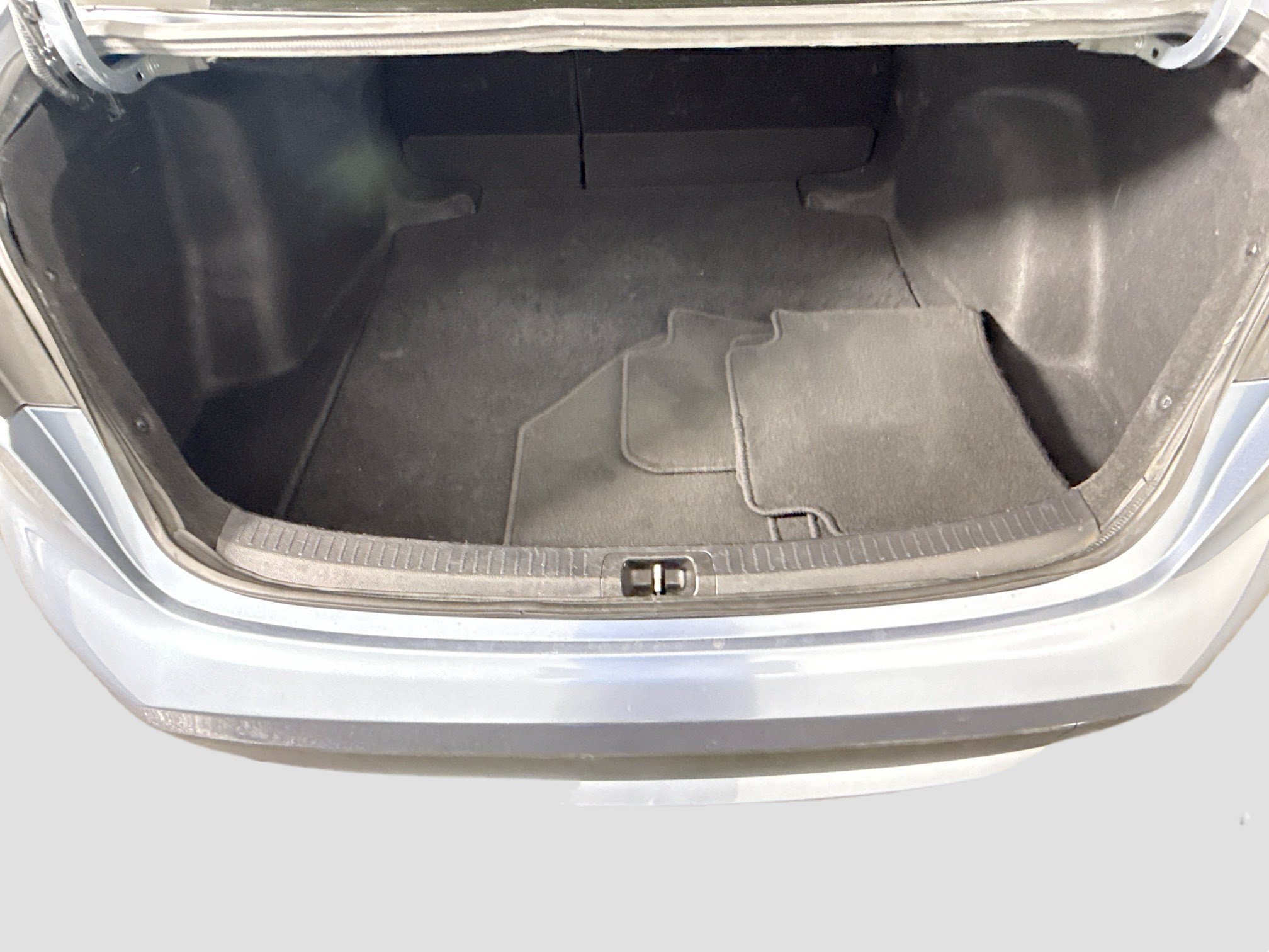Used 2022 Toyota Corolla LE FWD image 34