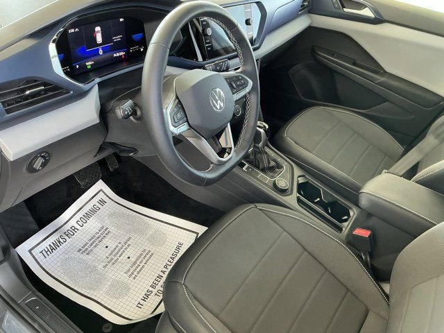 Used 2022 Volkswagen Taos SE image 16