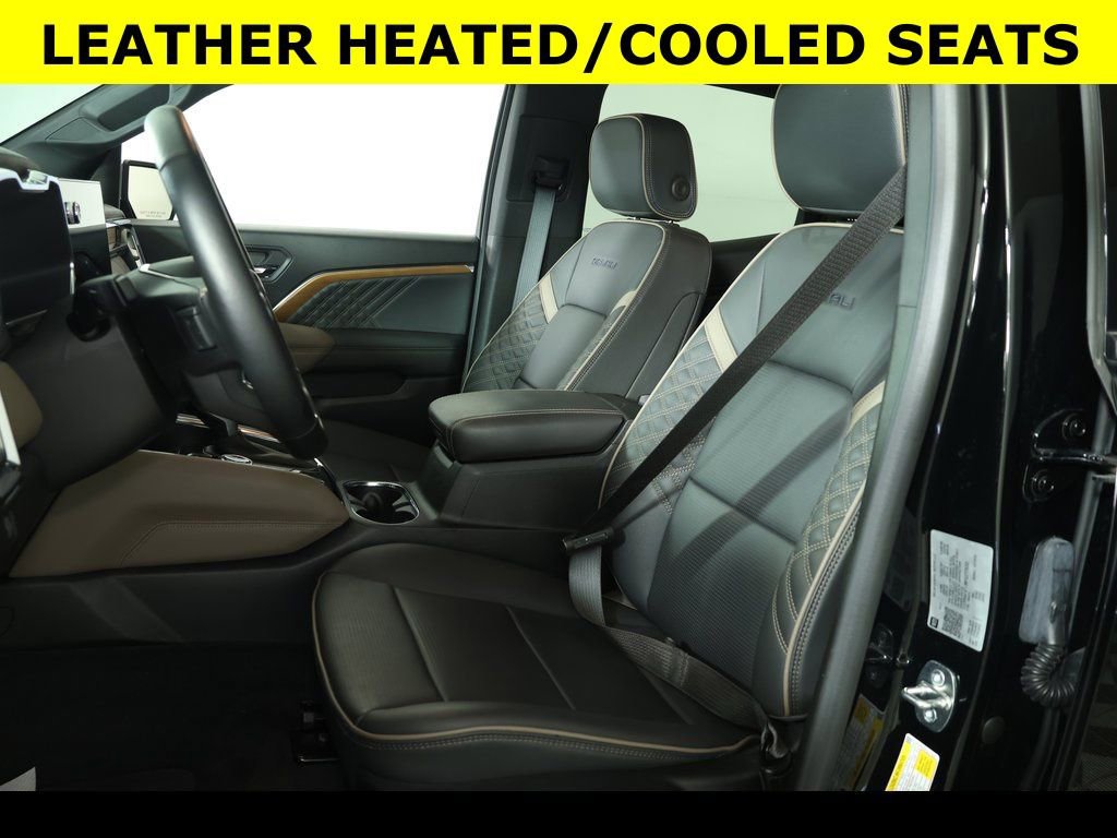 Used 2023 GMC Canyon Denali image 4