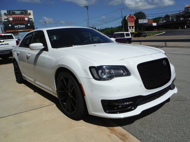 Certified 2023 Chrysler 300 C RWD image 14