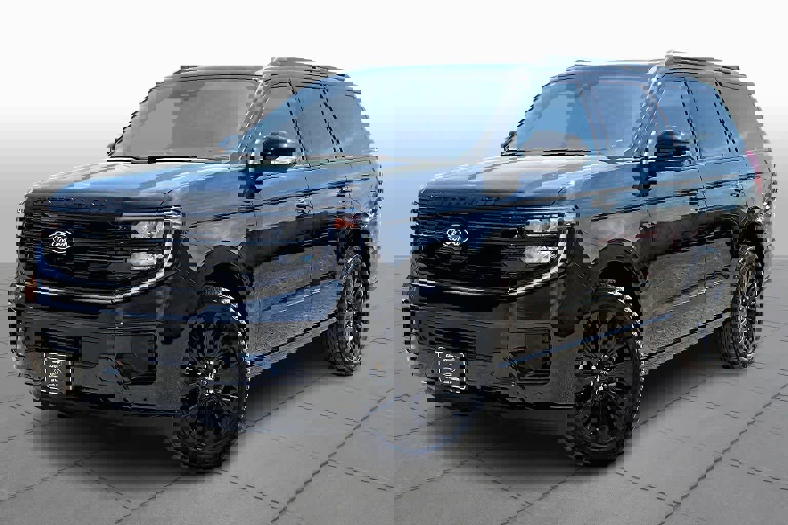 Certified 2025 Ford Expedition Platinum w/ Stealth Appearance Package image 35
