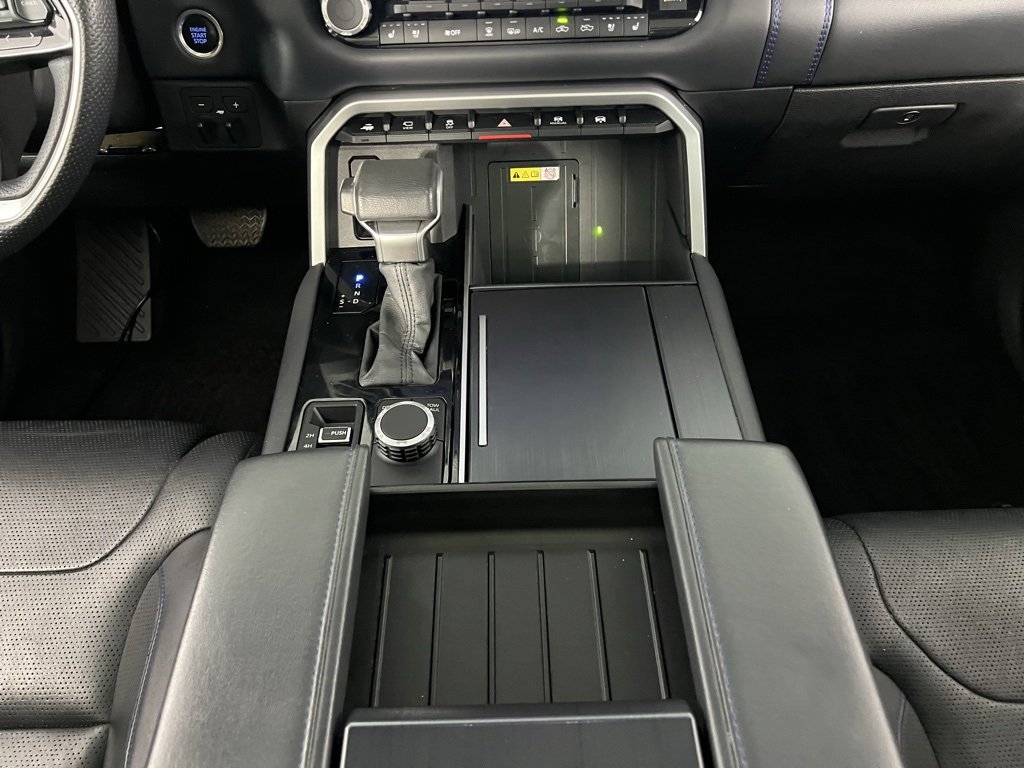 Used 2022 Toyota Tundra Platinum image 17