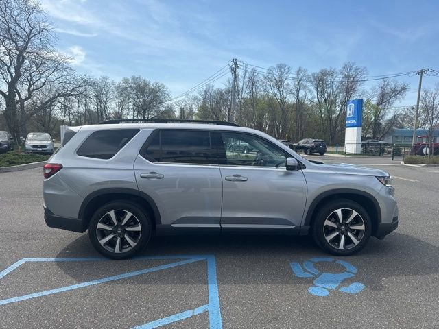 Used 2023 Honda Pilot Elite image 9