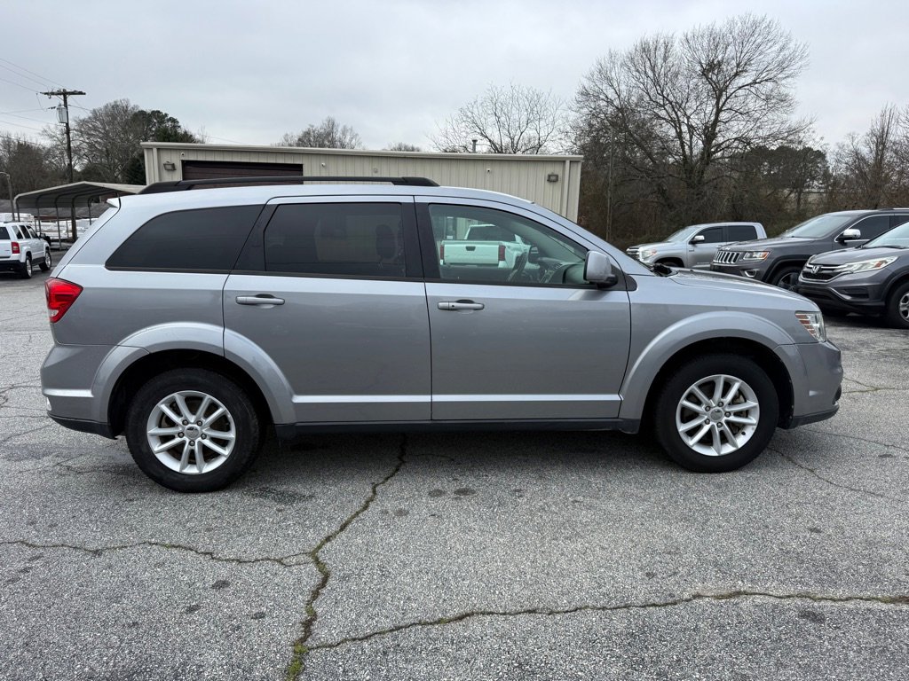 Used 2016 Dodge Journey SXT w/ Comfort/Convenience Group FWD image 8
