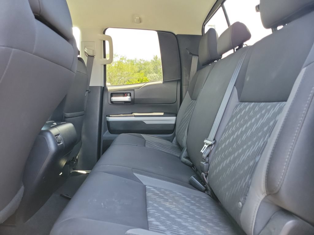 Used 2021 Toyota Tundra SR5 w/ SR5 Upgrade Package AWD/4WD image 17