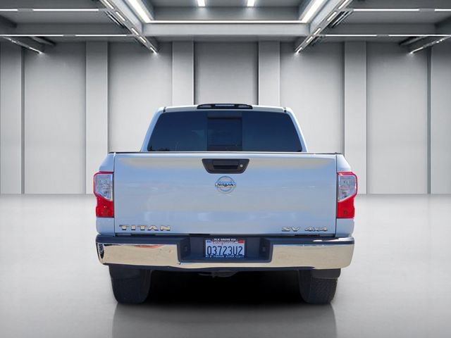 Used 2018 Nissan Titan SV AWD/4WD image 5