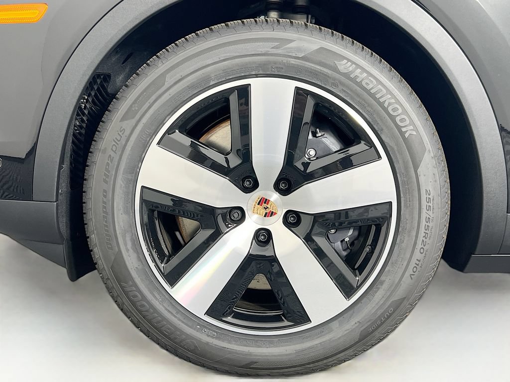 New 2026 Porsche Cayenne E-Hybrid Coupe AWD/4WD image 33