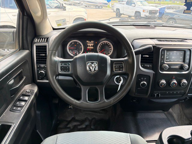 Used 2014 RAM 2500 Tradesman w/ Chrome Appearance Group AWD/4WD image 16