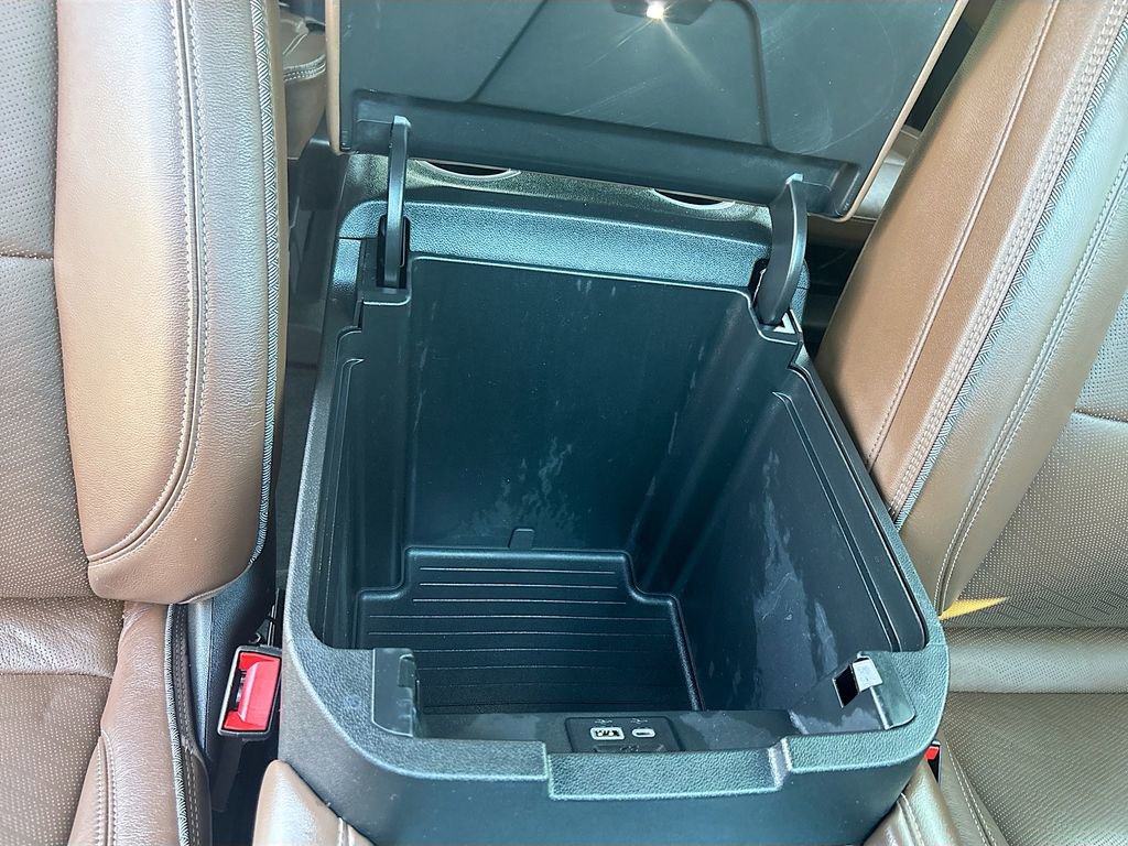 Used 2021 Chevrolet Tahoe High Country w/ Premium Package RWD image 34