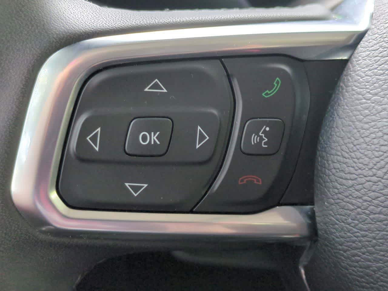 Used 2025 Jeep Wrangler Unlimited Sahara AWD/4WD image 23