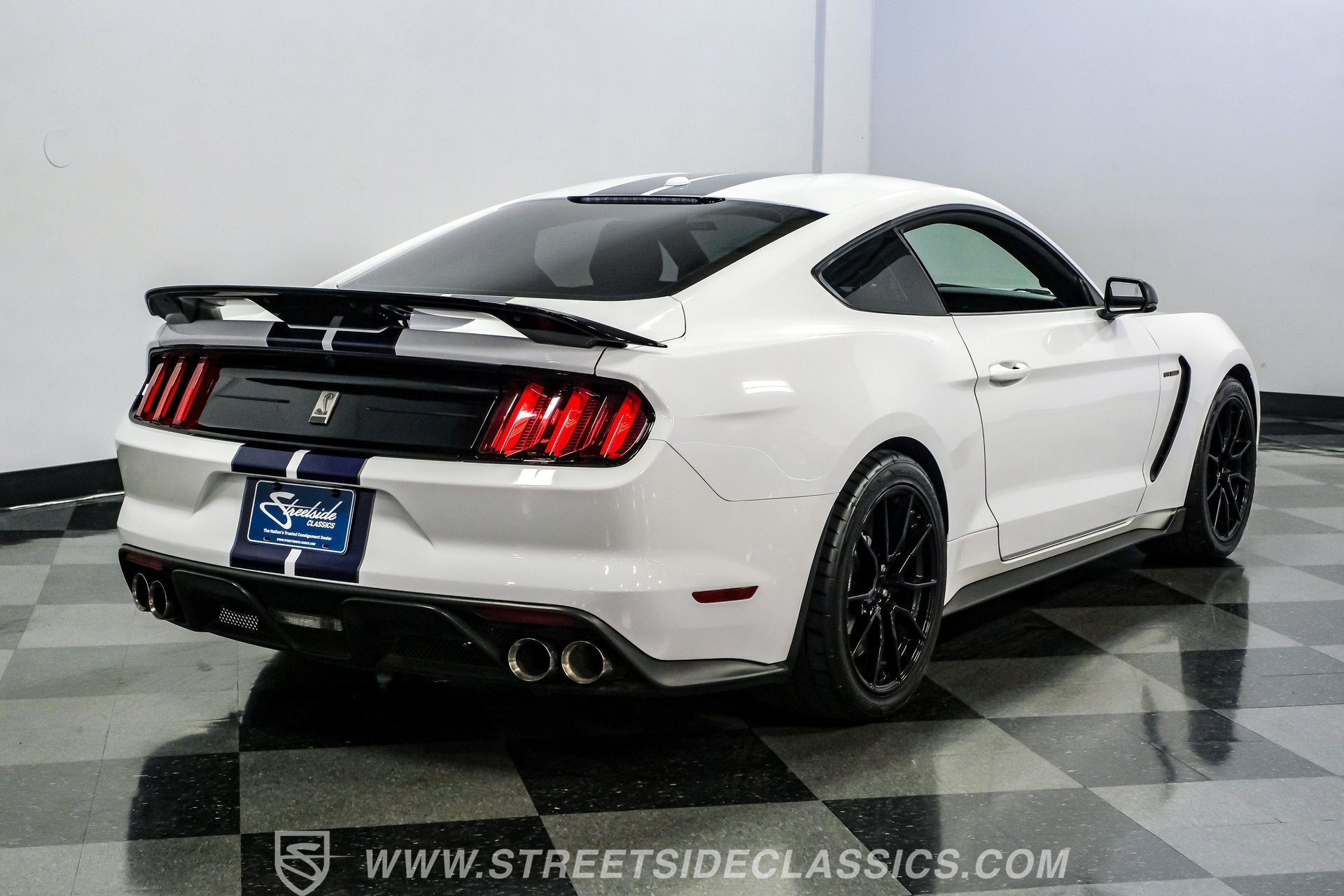 Used 2019 Ford Mustang Shelby GT350 w/ Technology Package RWD image 25