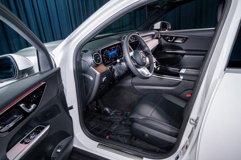 Certified 2026 Mercedes-Benz GLC 300 image 12