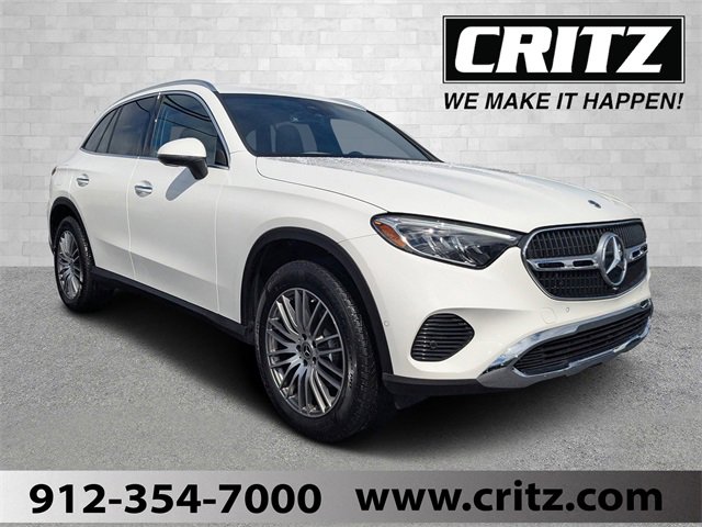 Used 2025 Mercedes-Benz GLC 300 image 1