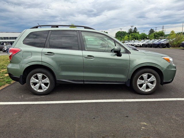 Used 2015 Subaru Forester 2.5i Premium w/ All-Weather Package AWD/4WD image 7