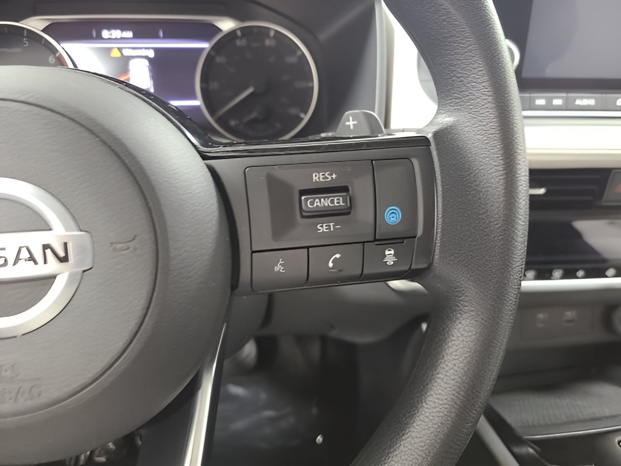 Used 2021 Nissan Rogue SV AWD/4WD image 25