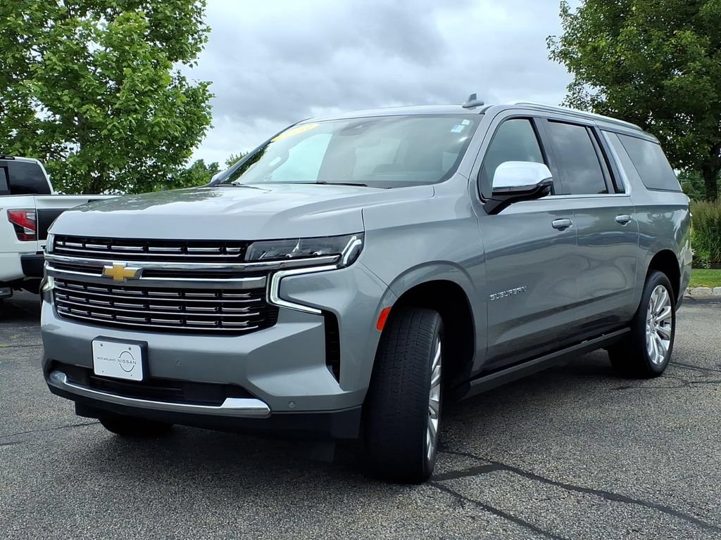 Used 2023 Chevrolet Suburban Premier AWD/4WD image 6