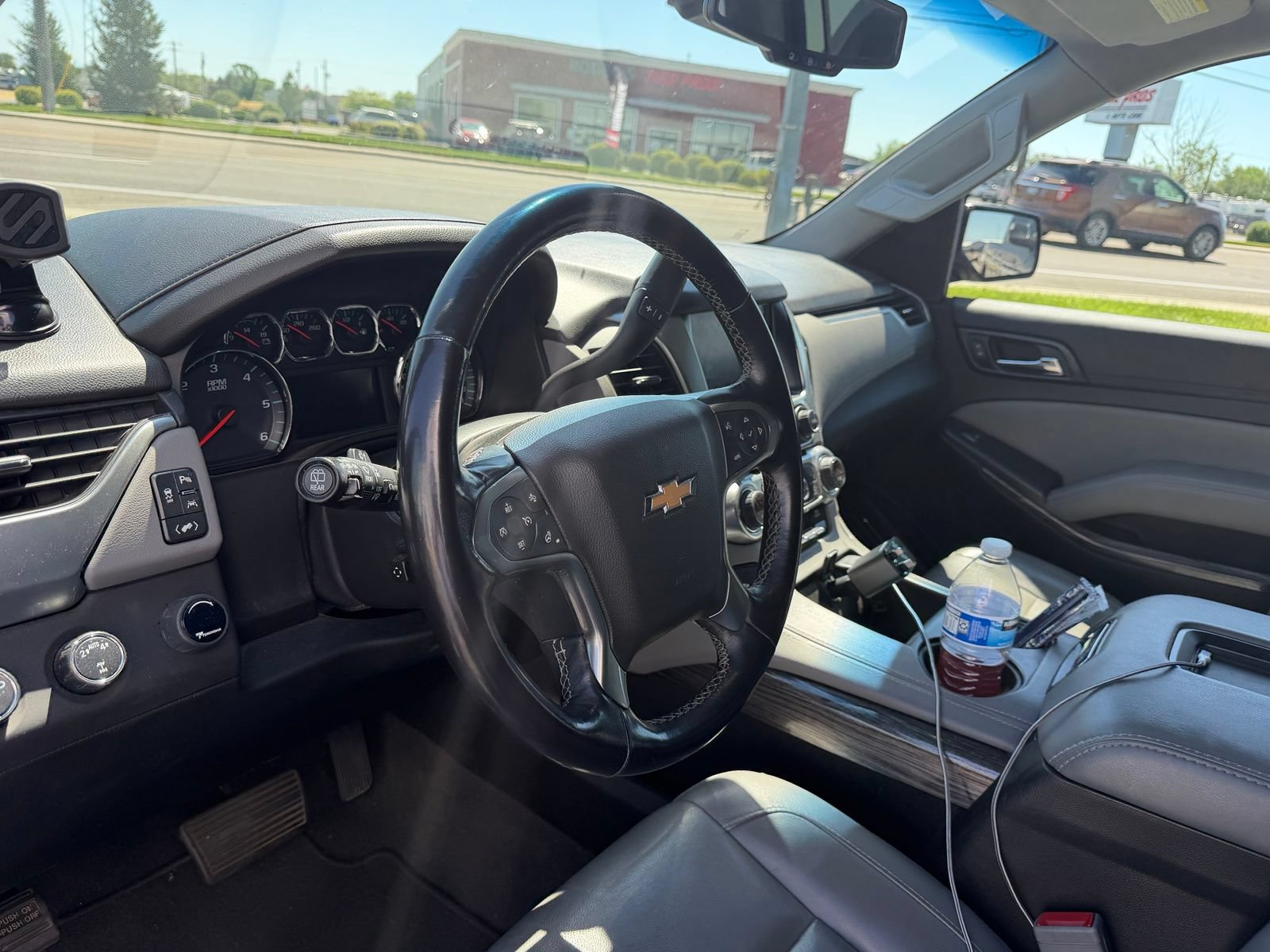 Used 2019 Chevrolet Suburban LT AWD/4WD image 25