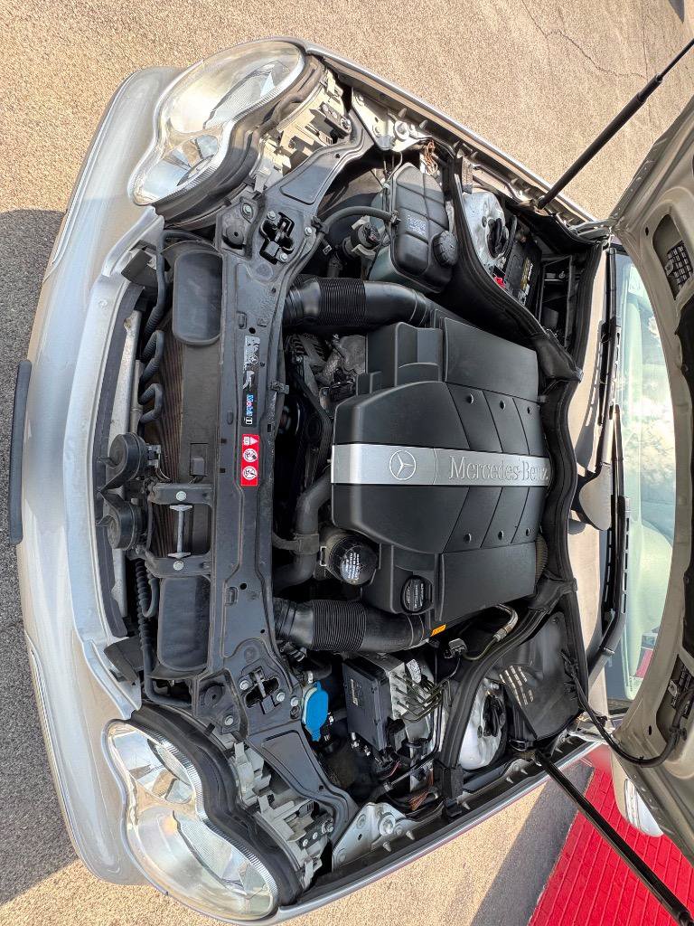 Used 2005 Mercedes-Benz C 320 Sedan image 32