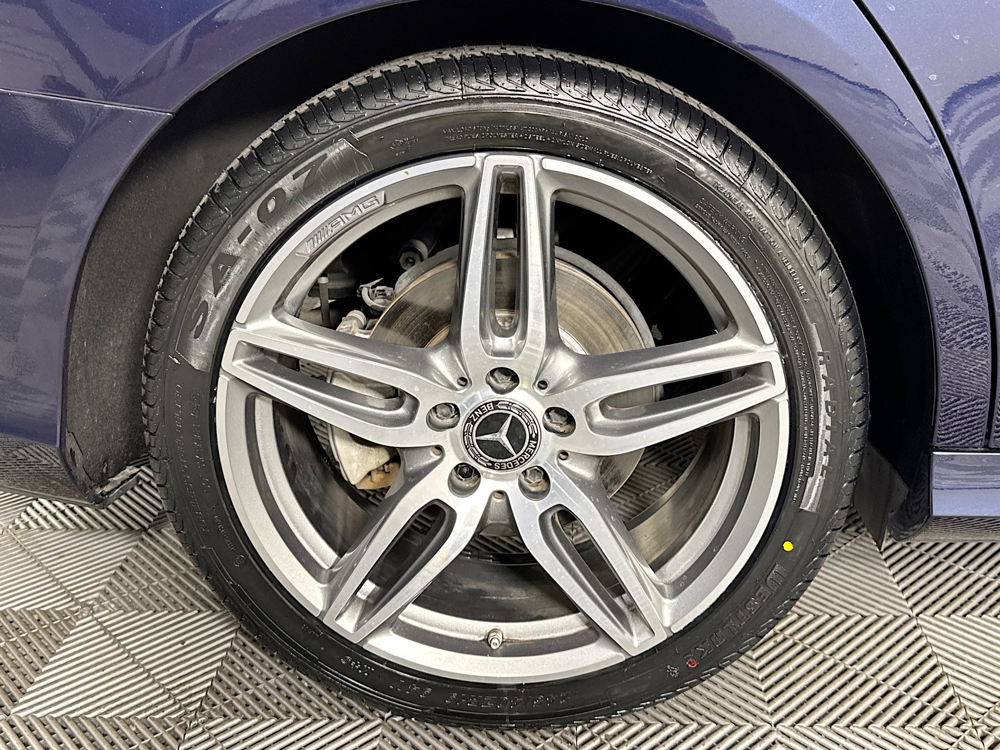 Used 2018 Mercedes-Benz E 300 w/ Premium 1 Package image 31