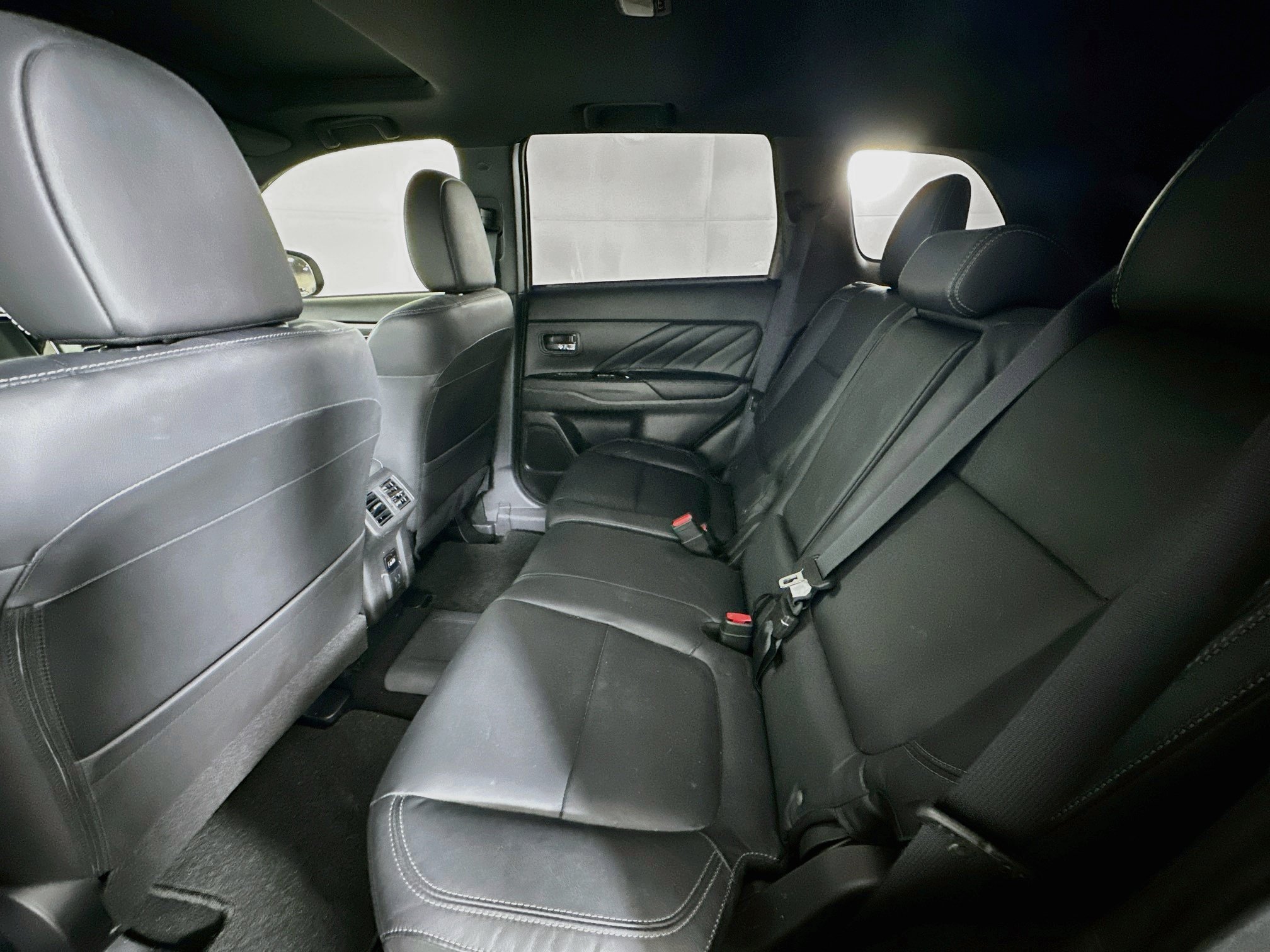 Used 2019 Mitsubishi Outlander GT AWD/4WD image 27