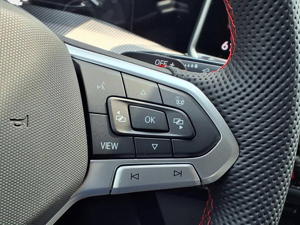 New 2026 Volkswagen GTI SE FWD image 20