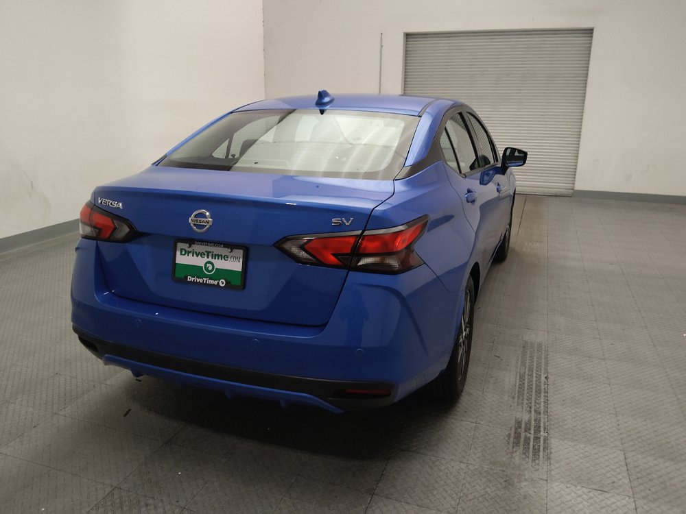 Used 2021 Nissan Versa SV FWD image 7