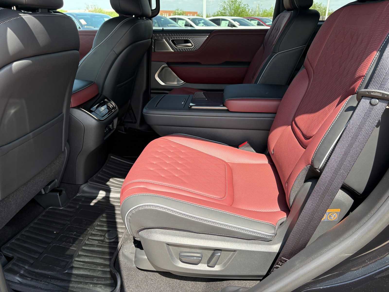 New 2026 INFINITI QX80 Autograph image 11