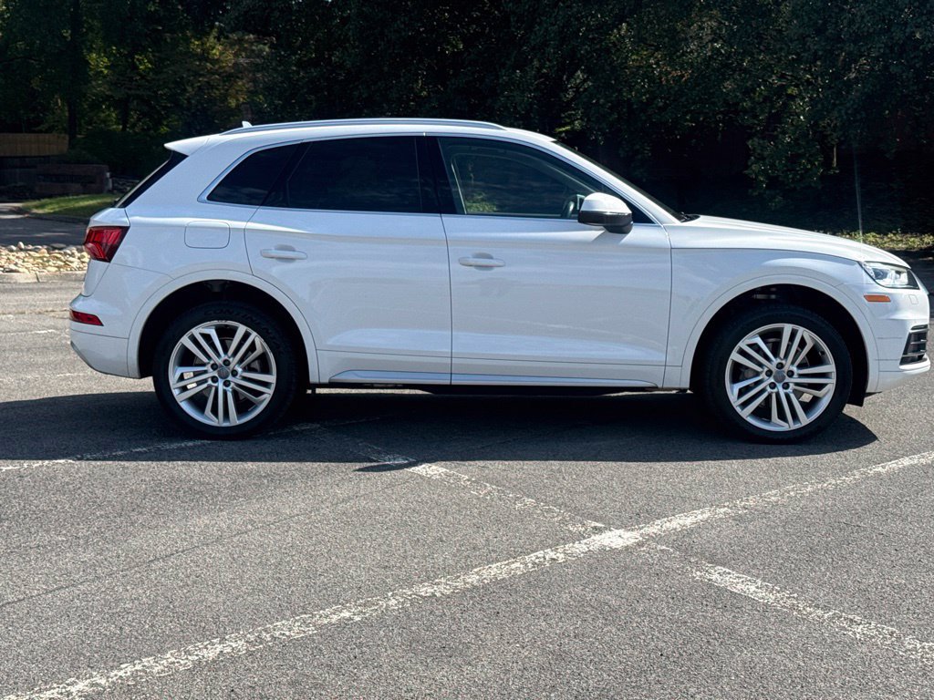 Used 2018 Audi Q5 2.0T Premium Plus w/ Premium Plus Package AWD/4WD image 5