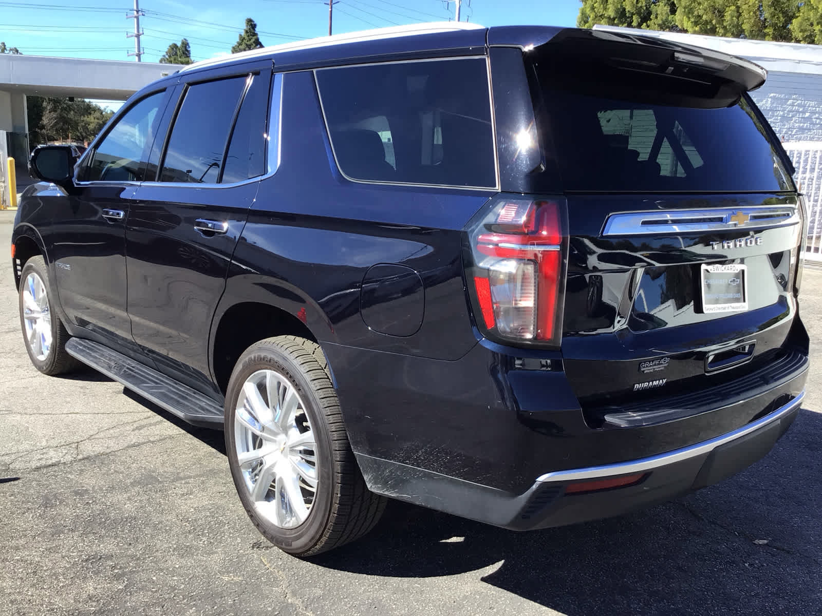 Used 2023 Chevrolet Tahoe High Country w/ LPO, Illumination Package image 3