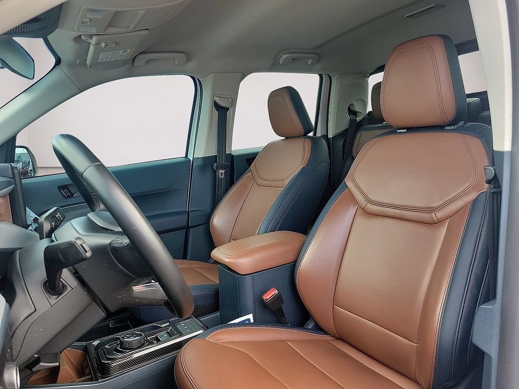 Used 2023 Ford Maverick Lariat w/ Lariat Luxury Package FWD image 11