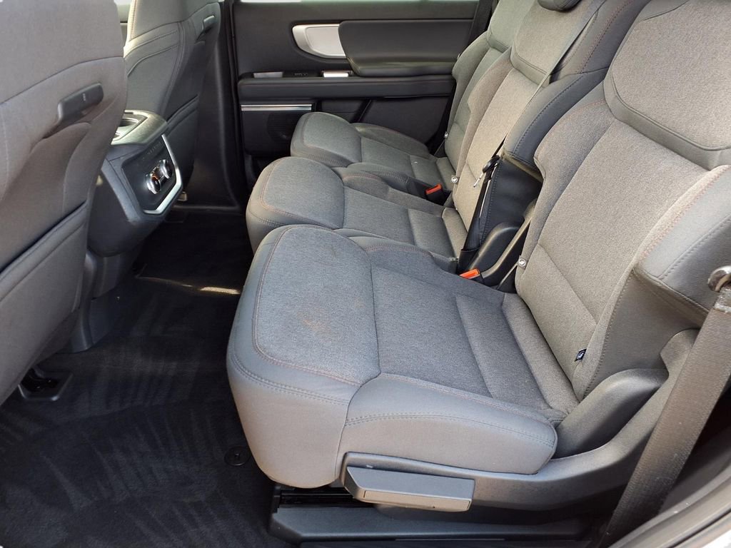 Used 2025 Ford Expedition Active image 23