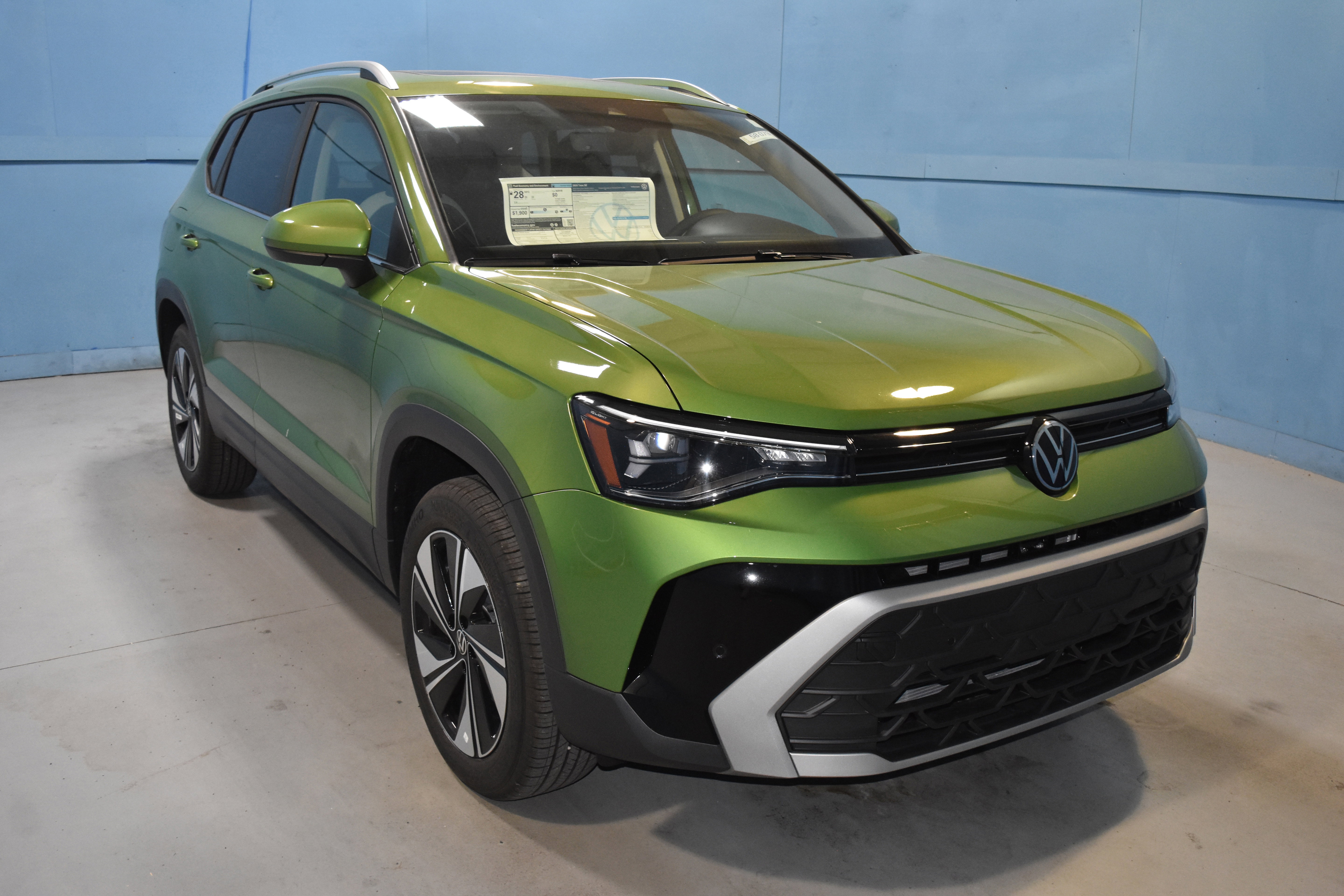 New 2025 Volkswagen Taos SE