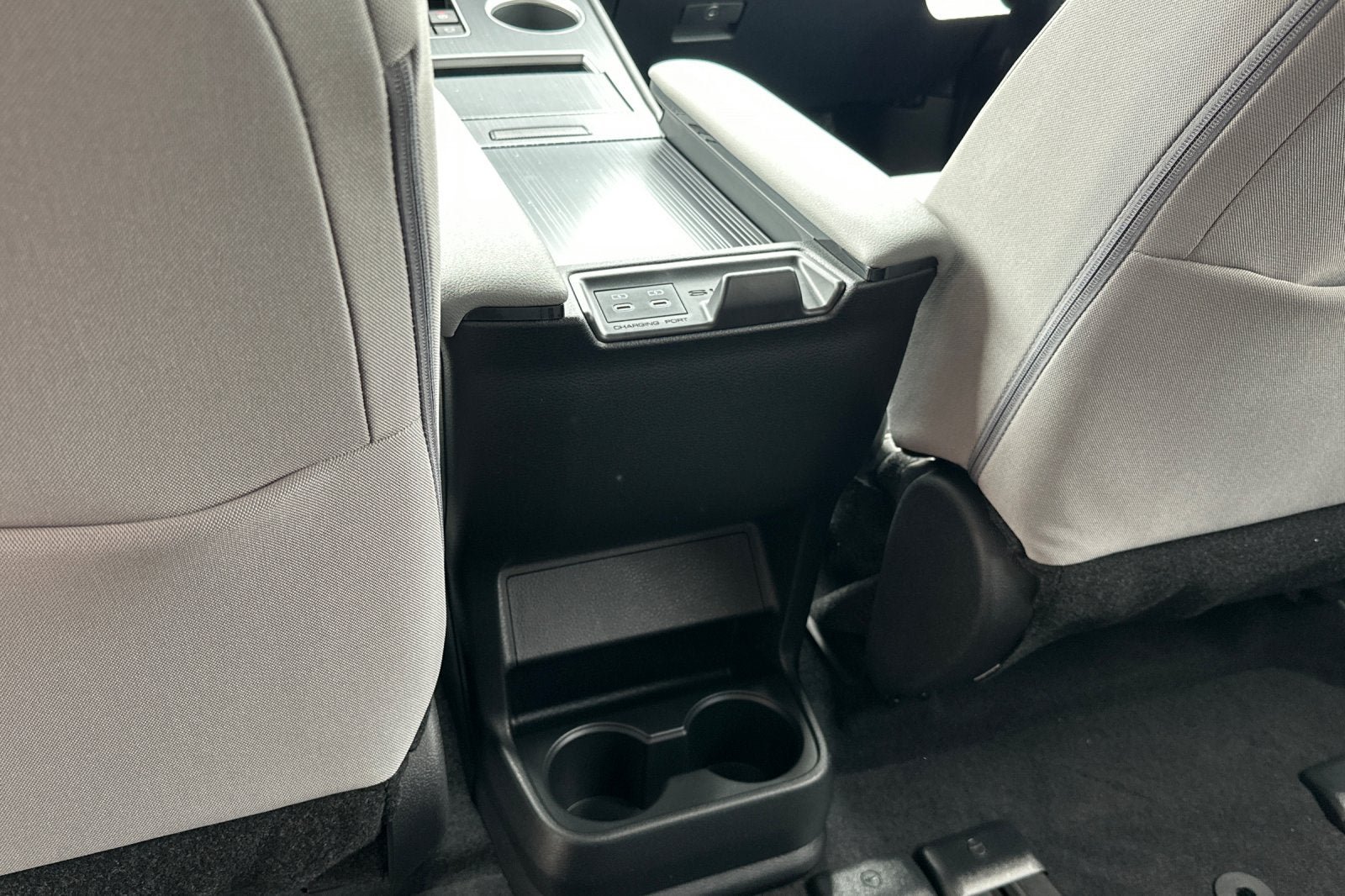 New 2026 Toyota Sienna LE FWD image 14