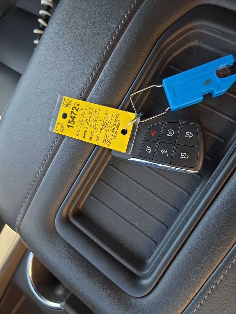 Used 2023 Chevrolet Suburban Z71 w/ Luxury Package image 38