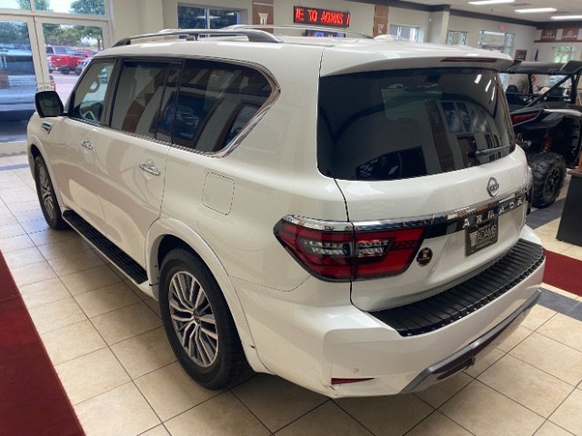 Used 2023 Nissan Armada SL w/ Cargo Package AWD/4WD image 4
