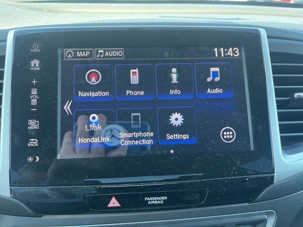 Used 2017 Honda Ridgeline RTL-T image 9