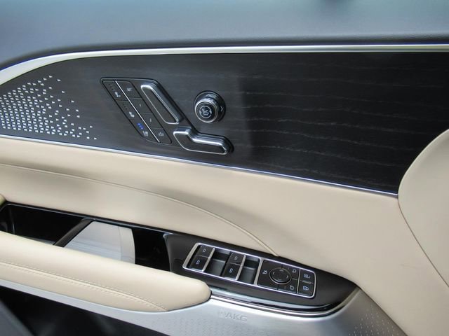 Certified 2025 Cadillac Lyriq Sport w/ Nappa Leather Package AWD/4WD image 21