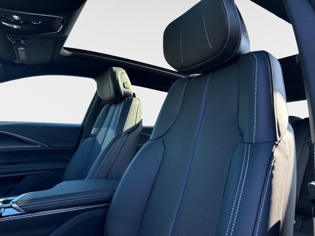 New 2026 Cadillac Lyriq Sport AWD/4WD image 18