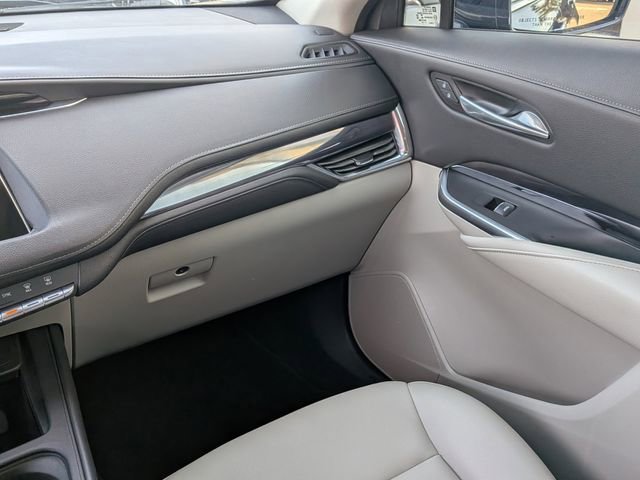 Used 2019 Cadillac XT4 Luxury FWD image 16