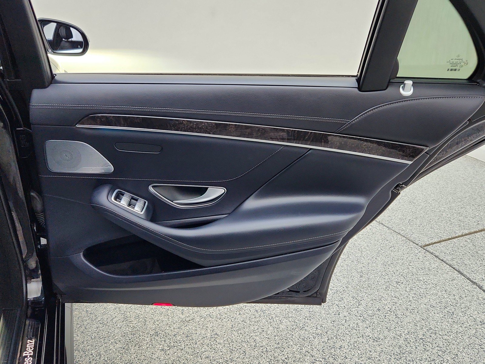 Used 2018 Mercedes-Benz S 450 Sedan image 34