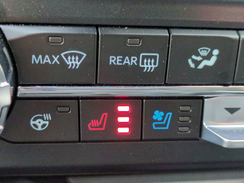 Used 2026 Ford F250 Platinum w/ Tremor Off-Road Package image 28